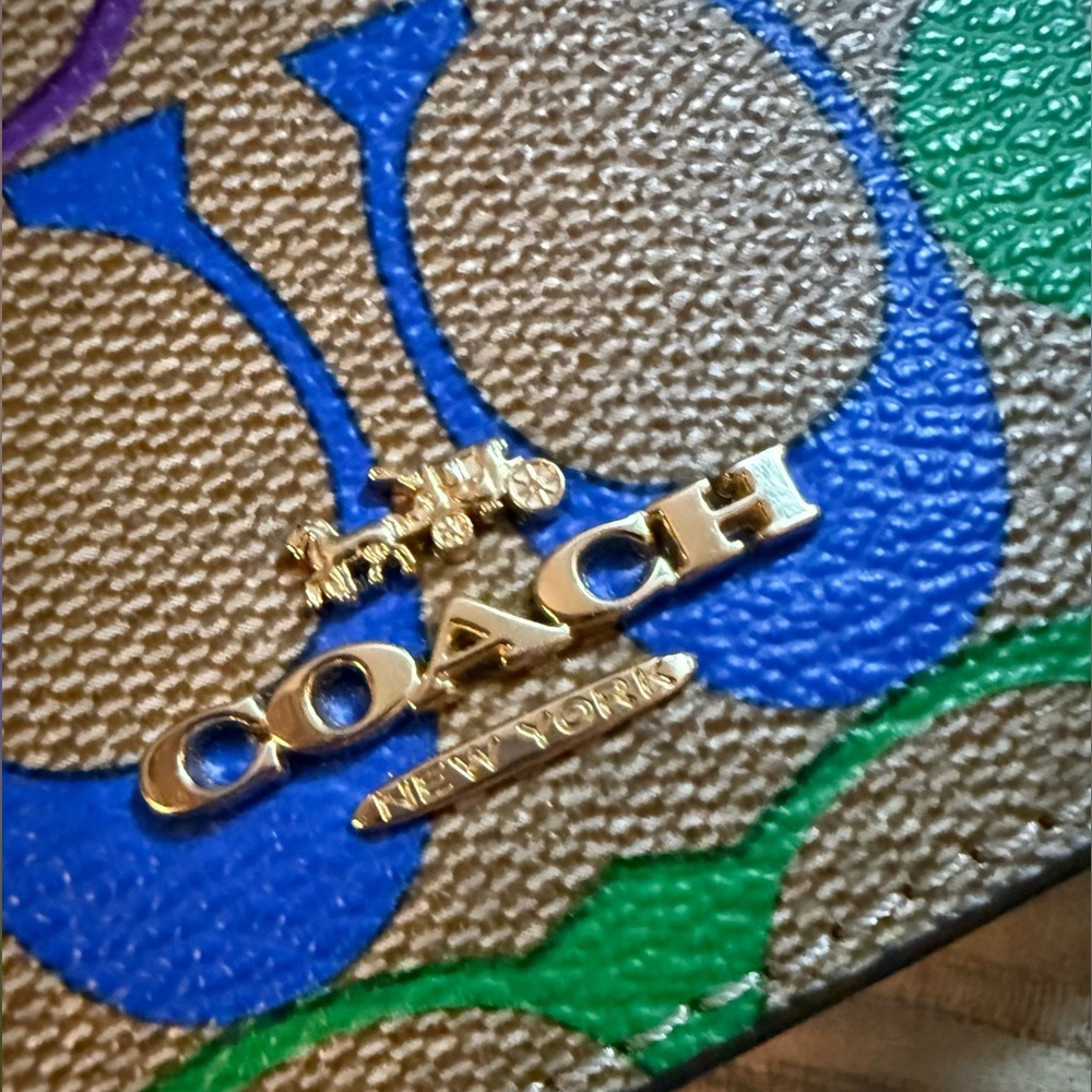 COACH Rainbow Signature canvas convertible mini wallet golden Chain - Picture 4 of 16